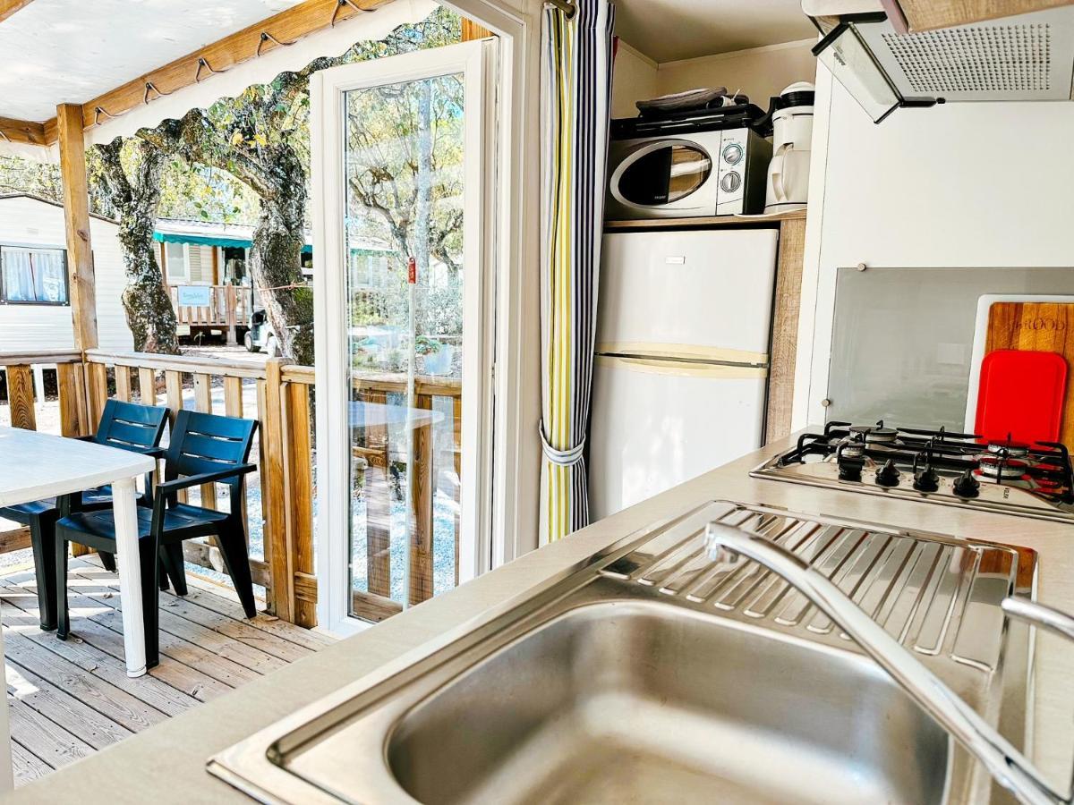 3 Bedroom Chalets Camping Lei Suves - Joycasa Roquebrune-sur Argens Luaran gambar