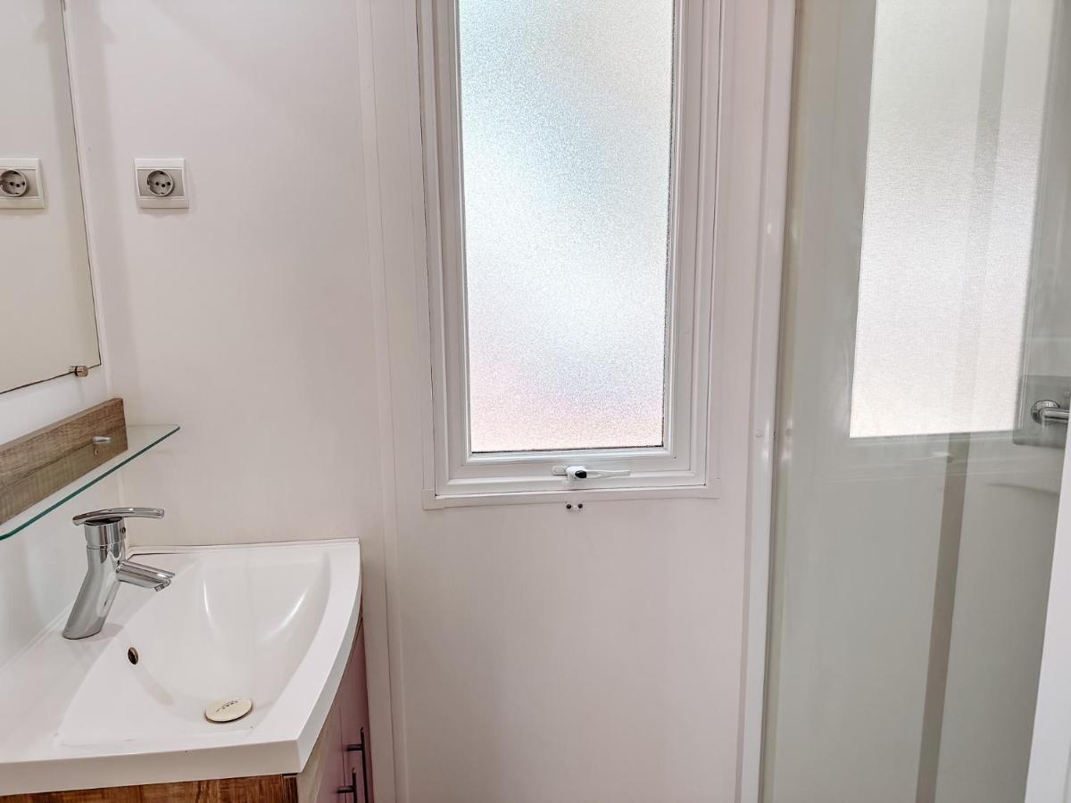 3 Bedroom Chalets Camping Lei Suves - Joycasa Roquebrune-sur Argens Luaran gambar