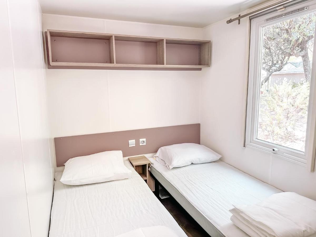 3 Bedroom Chalets Camping Lei Suves - Joycasa Roquebrune-sur Argens Luaran gambar