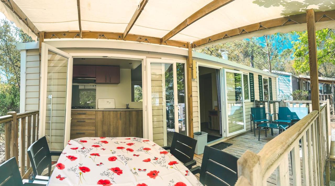 3 Bedroom Chalets Camping Lei Suves - Joycasa Roquebrune-sur Argens Luaran gambar