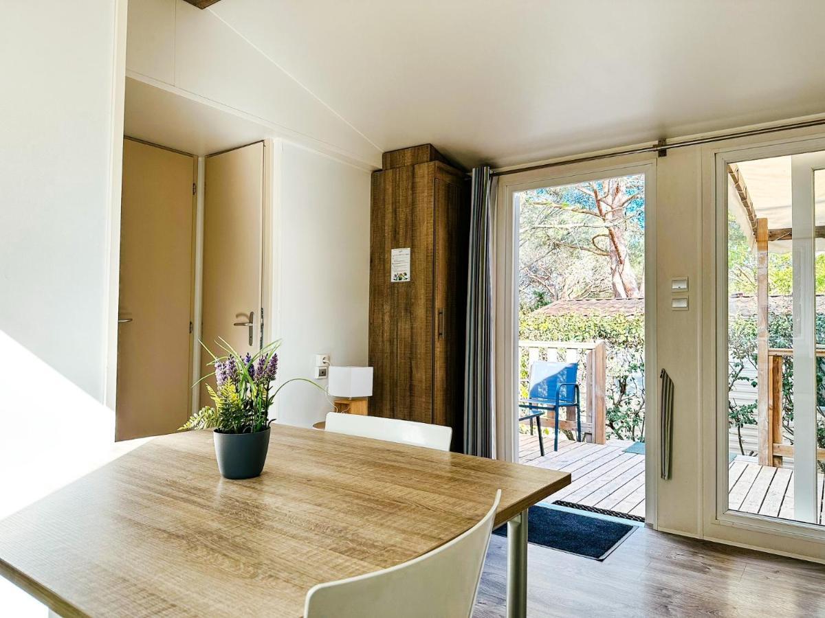 3 Bedroom Chalets Camping Lei Suves - Joycasa Roquebrune-sur Argens Luaran gambar