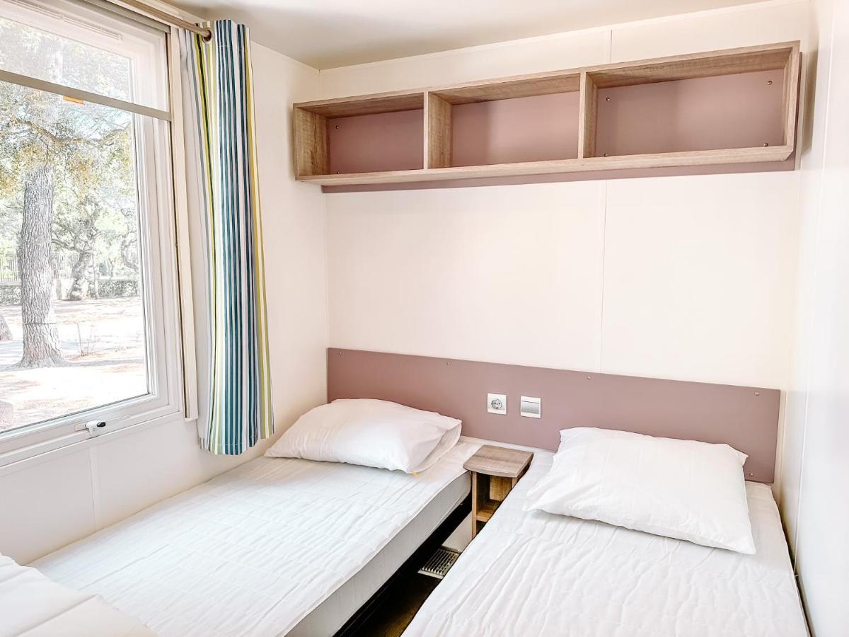 3 Bedroom Chalets Camping Lei Suves - Joycasa Roquebrune-sur Argens Luaran gambar
